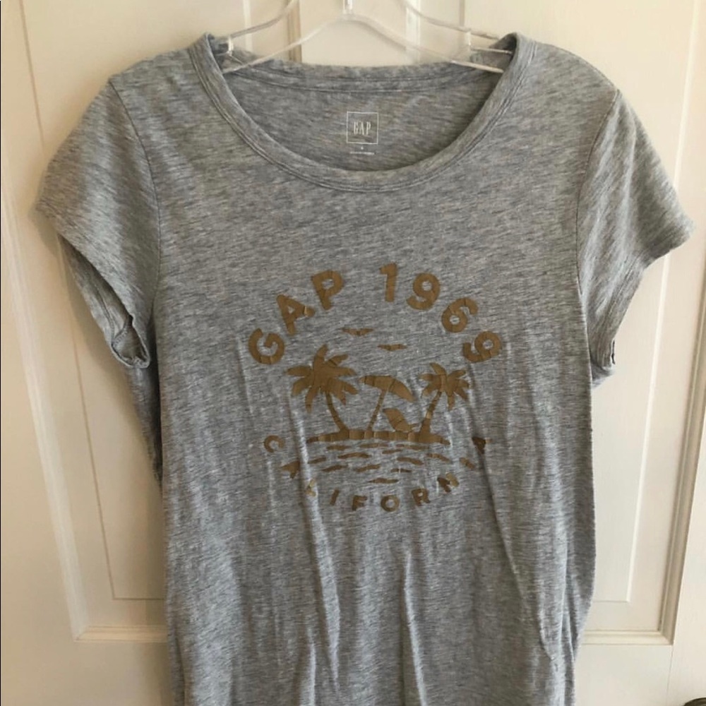 Gap Heather Gray Tee
